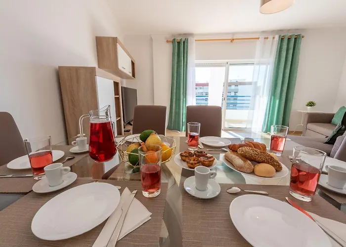 Monarquia - T3 * Quarteira